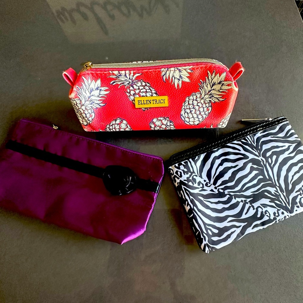 Lot of 3 cosmetic bags